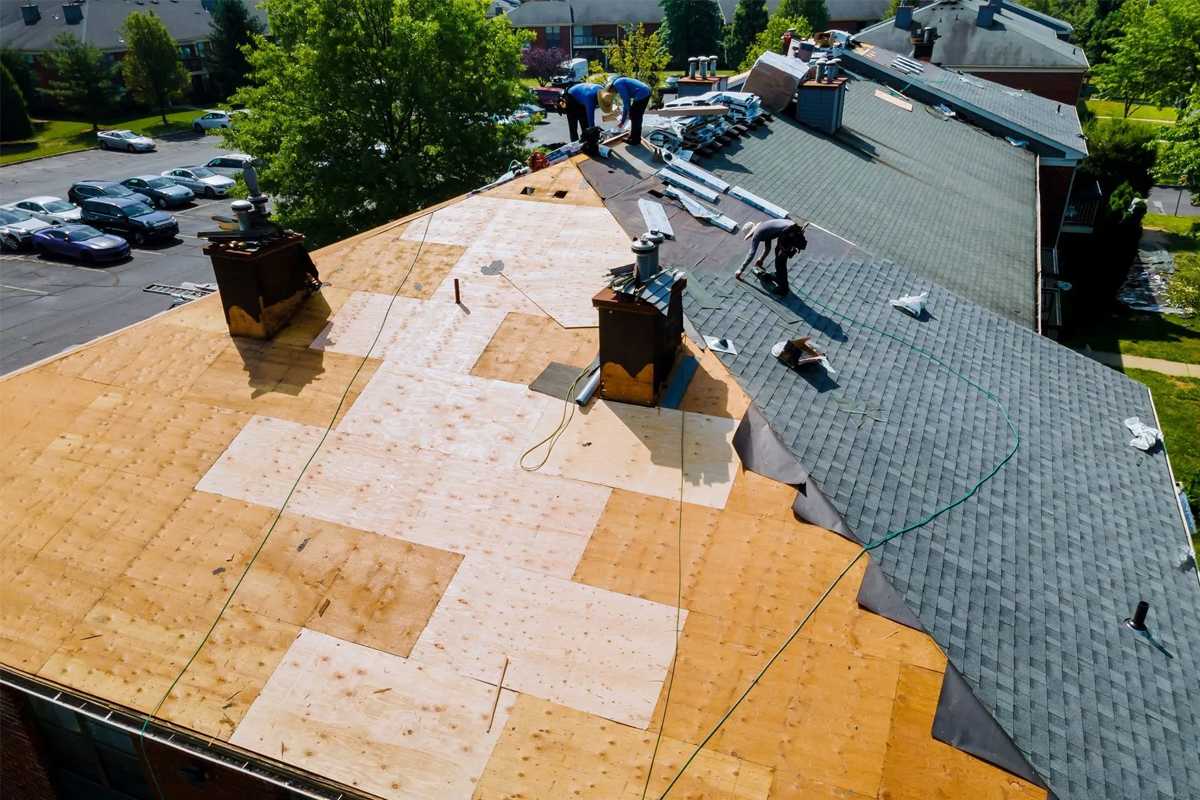 Benefits of regular roof maintenance